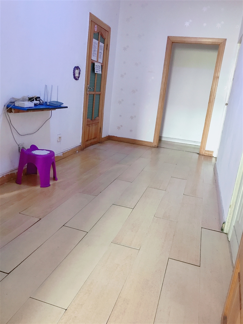 单间出租 干净卫生 能洗澡洗衣
