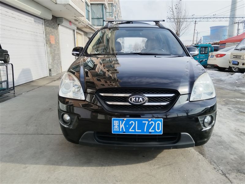 起亚佳乐七座MPV自动挡