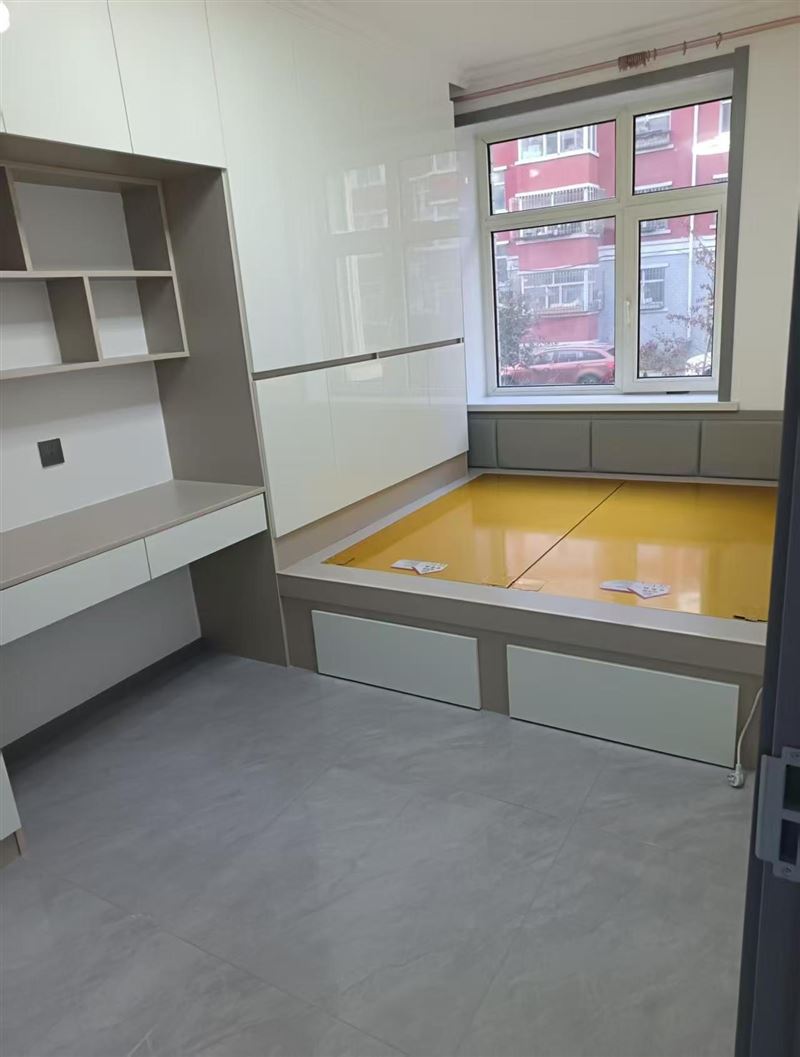 七星花园A区一楼中门