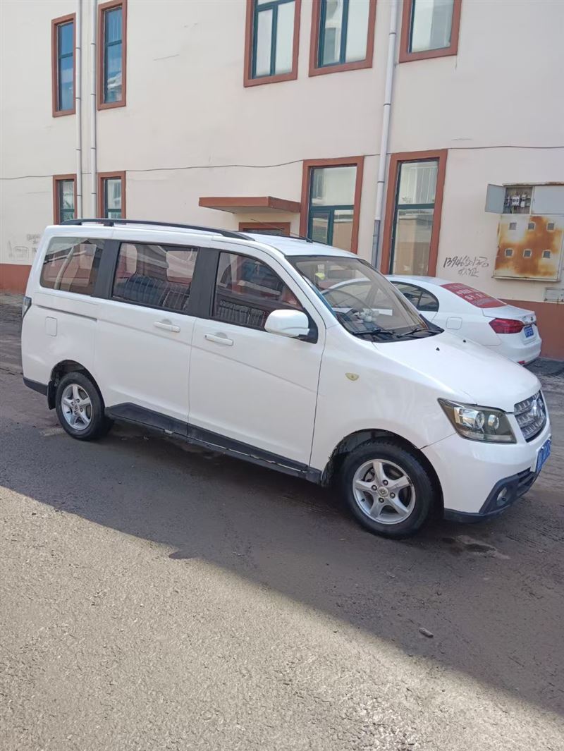 12年长安欧诺7坐商务