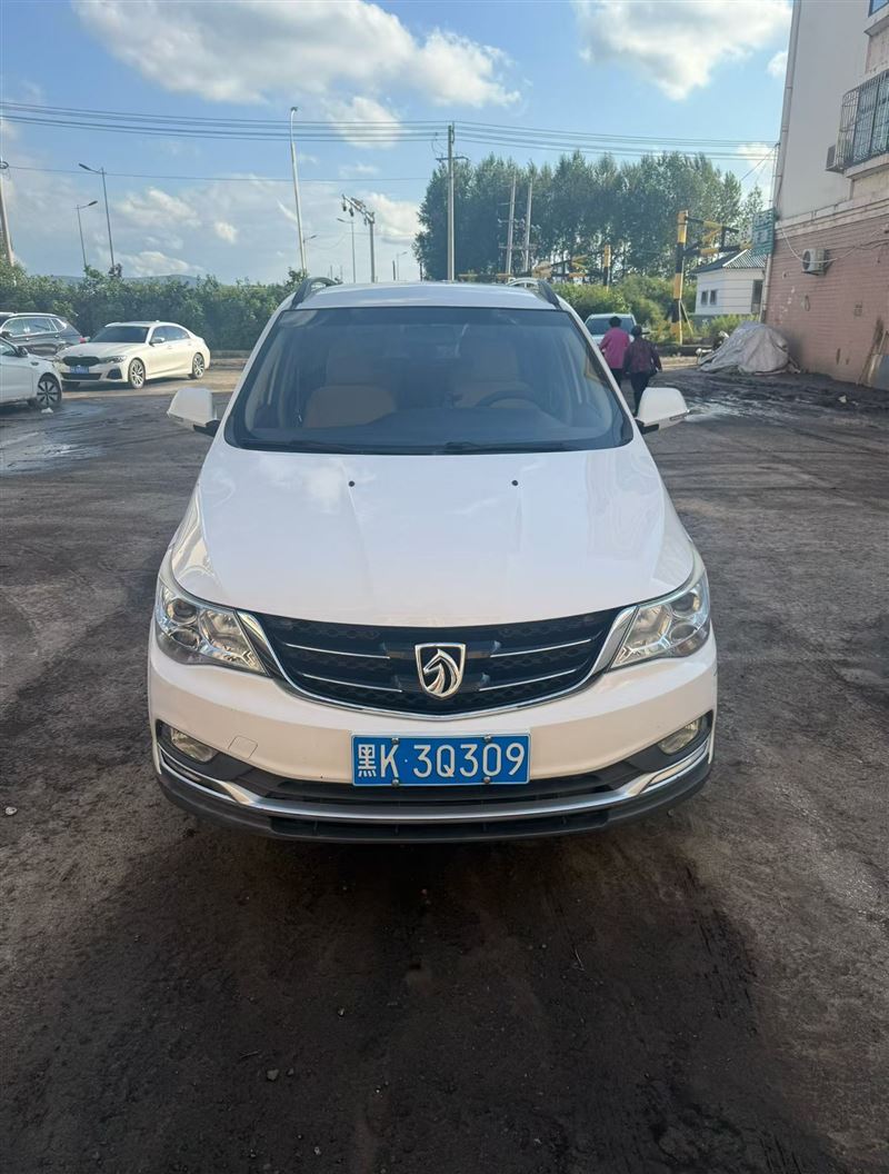 出售宝骏730