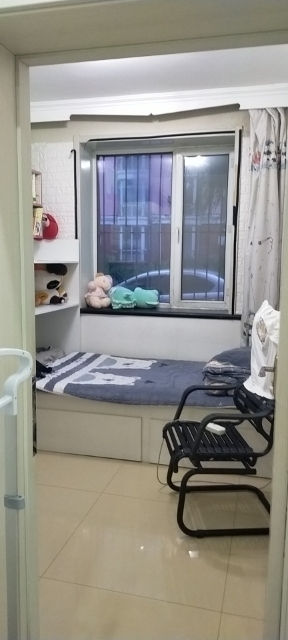 彩虹桥附近，祥和小区一楼70平方出租