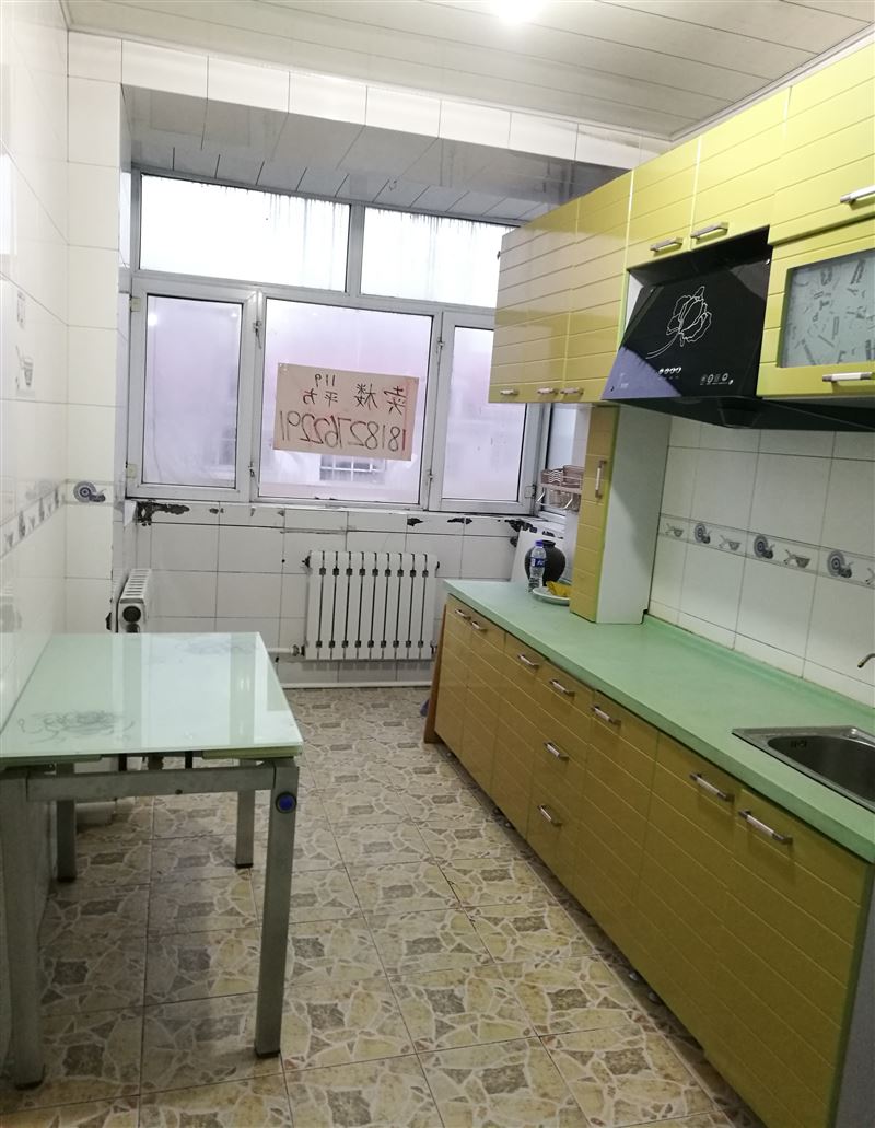 东方花园29号楼7楼带阁楼出售
