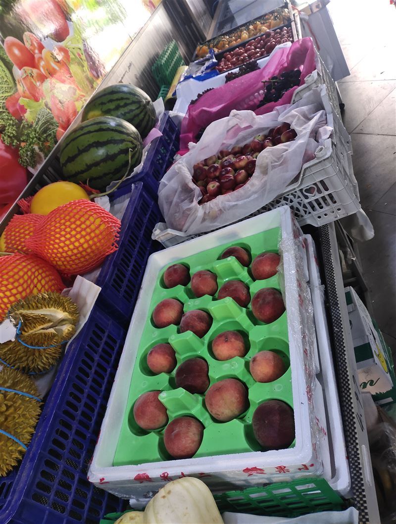 正常营业旺铺水果蔬菜超市外兑