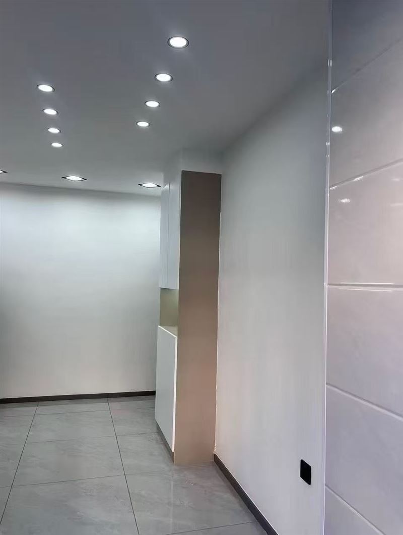 降价出售九中九小房
