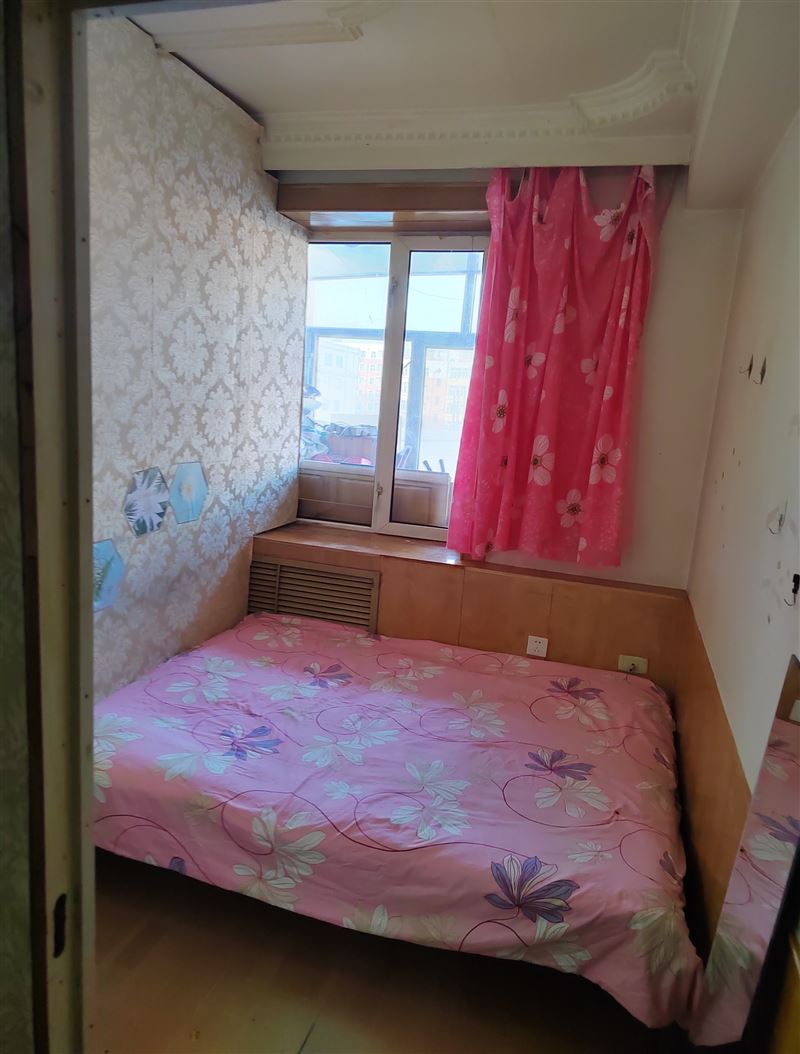 步行街，单间出租