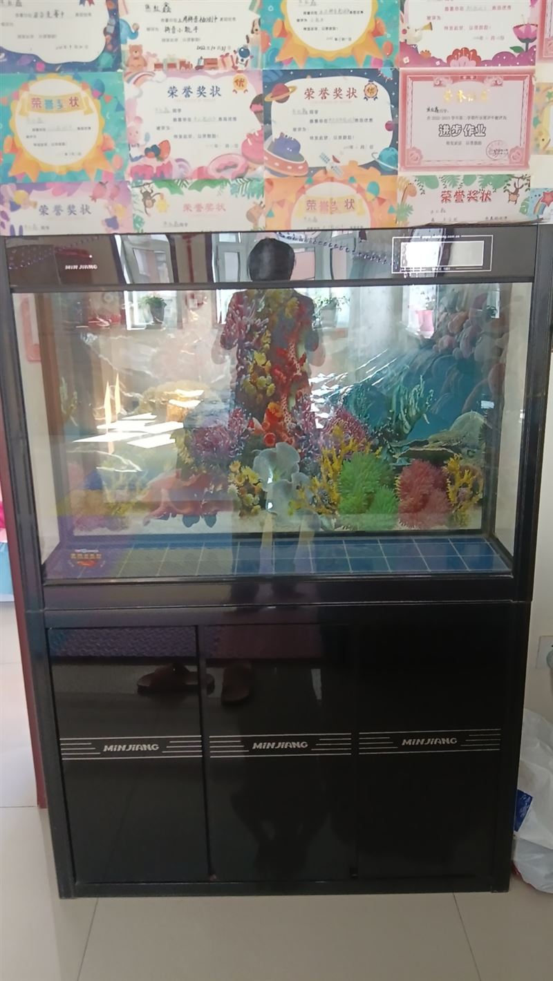 出售闽江牌鱼缸