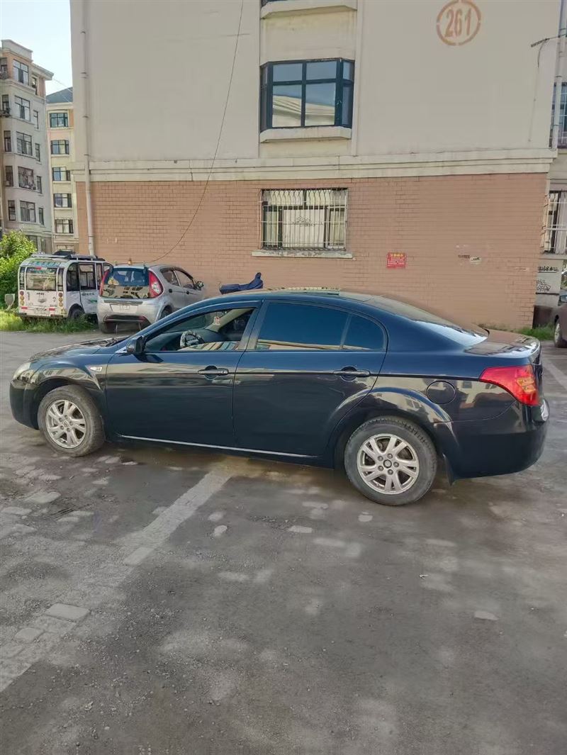 11年自动挡高配奔腾B50