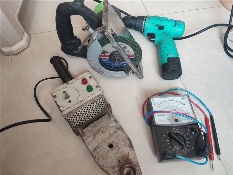 电工水暖测漏水钻烟道反