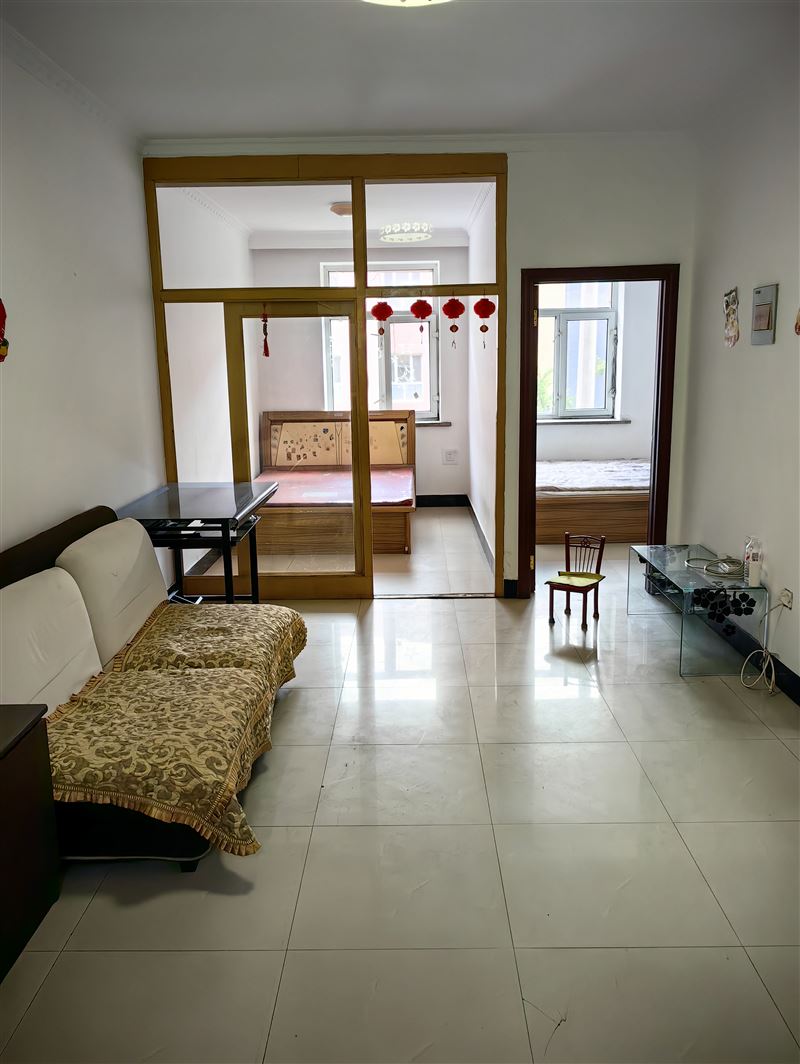 出租出售欧洲新城23/1/701/户,出售11万,78平,家电