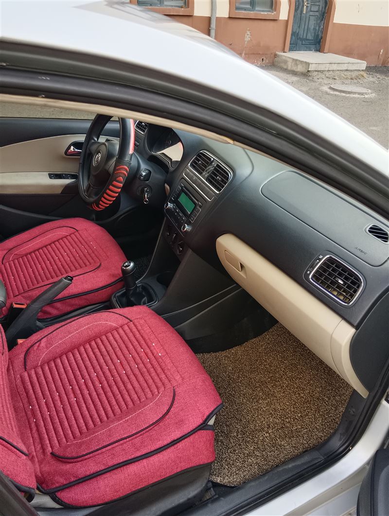 12年大众poLo手动高配