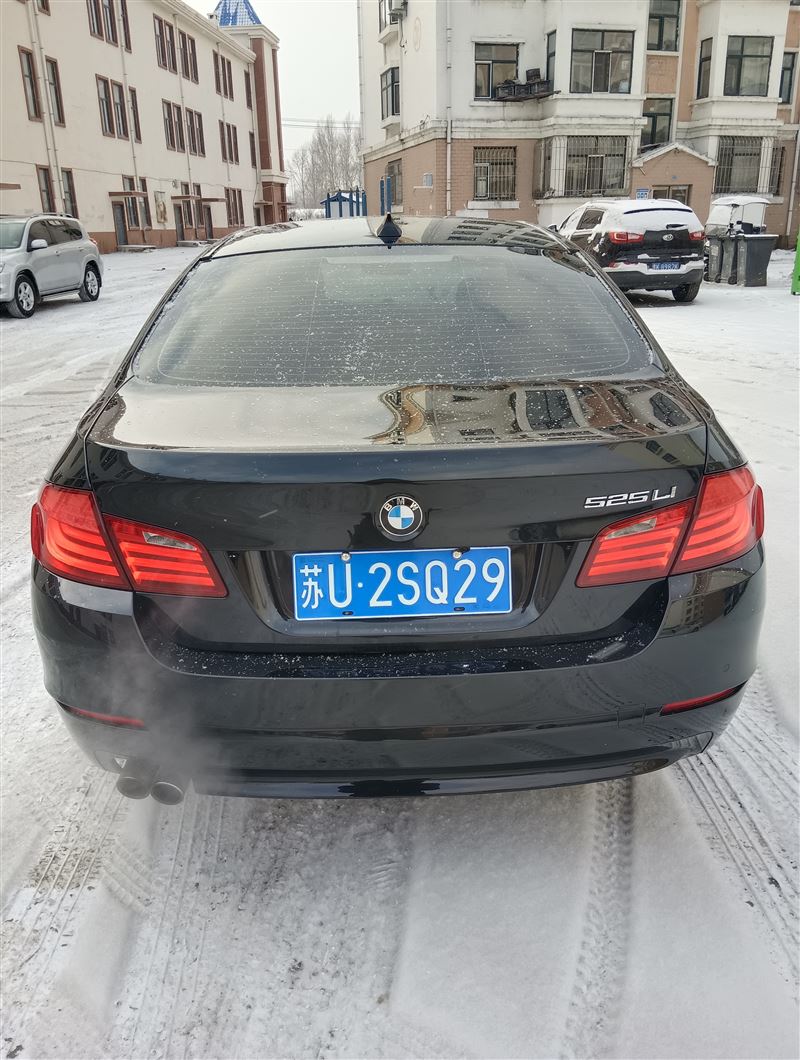 11年宝马525Li自动顶配