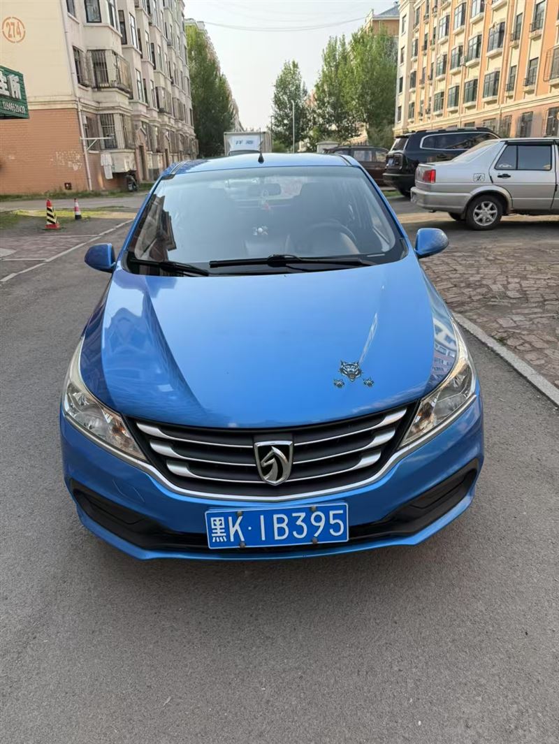 出售宝骏310