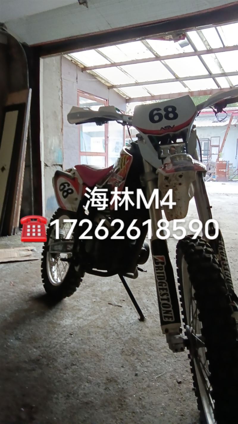 越野摩托