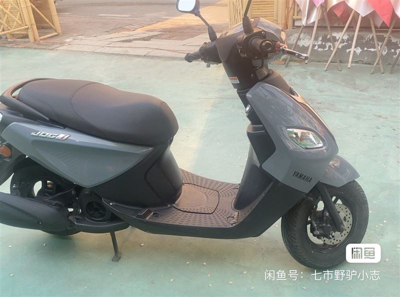 踏板雅马哈巧格125