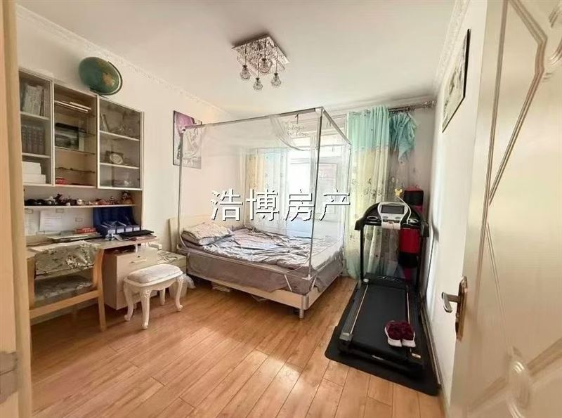 学府家园高层3楼113平