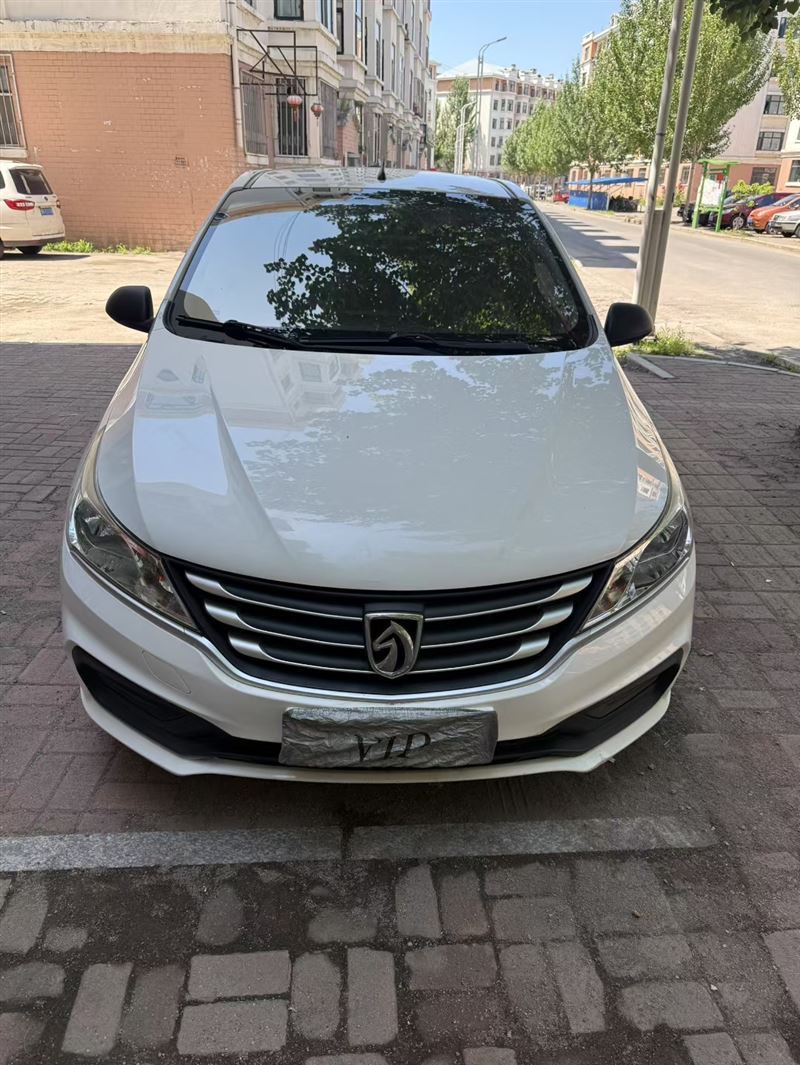 出售宝骏310
