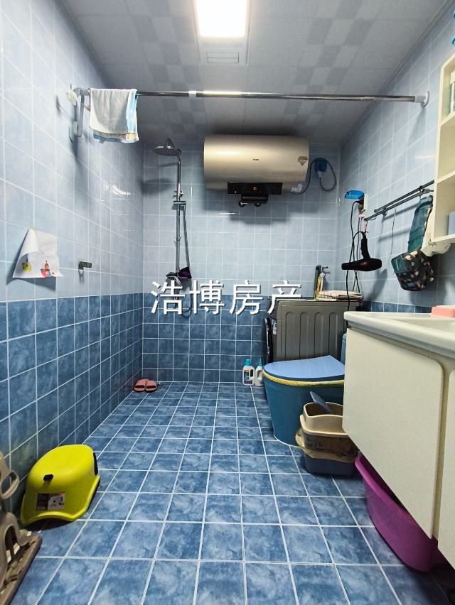 城中名府