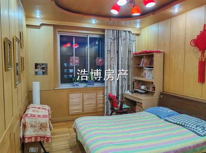 出售湖滨小区