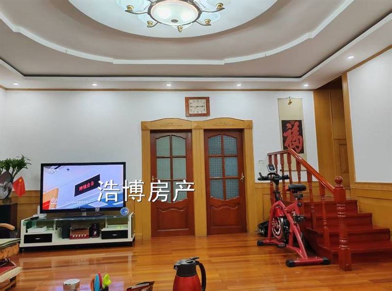 出售湖滨小区