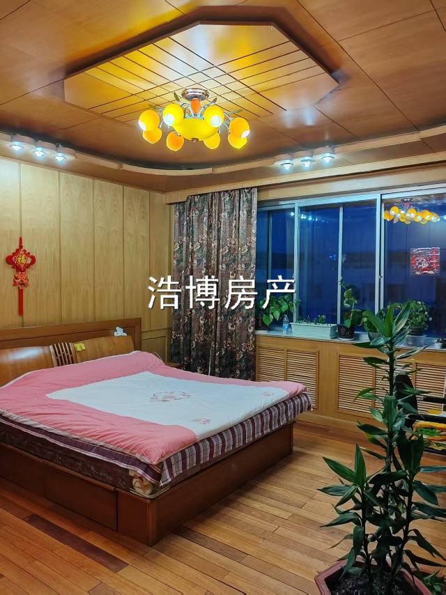 出售湖滨小区