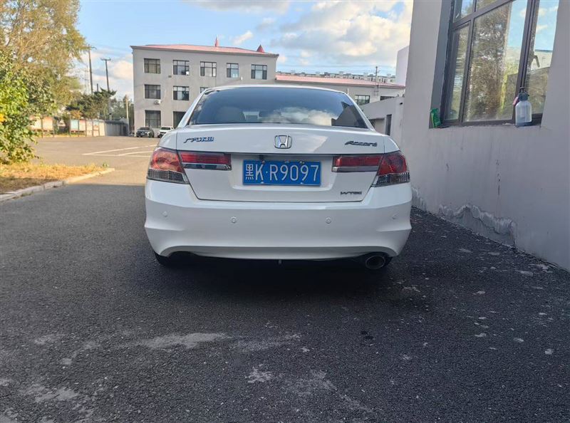 个人卖极品雅阁