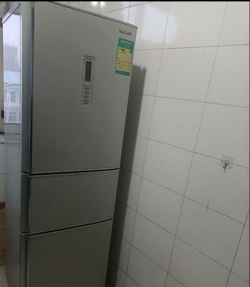出租金厦六楼