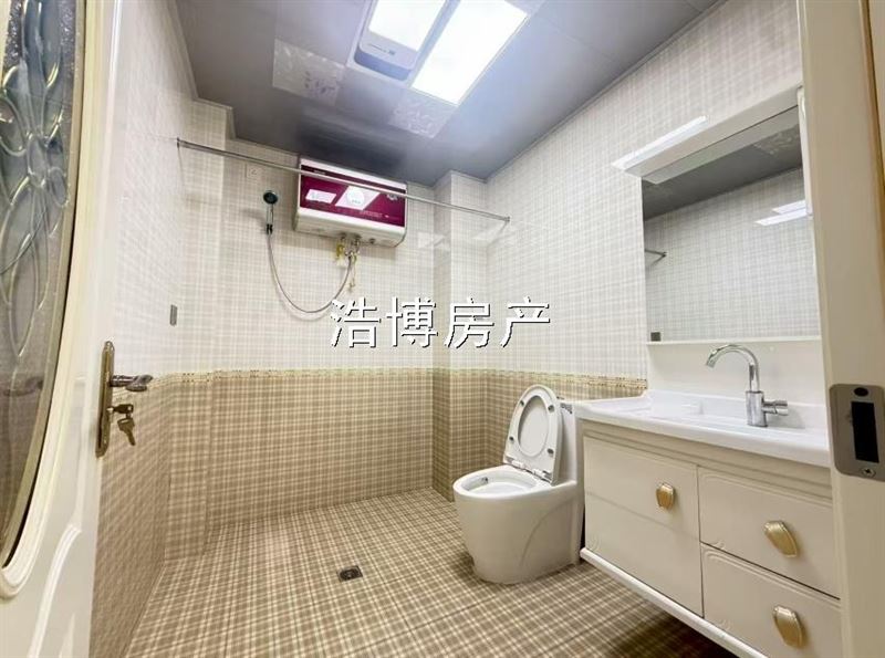 欧洲新城4楼急卖