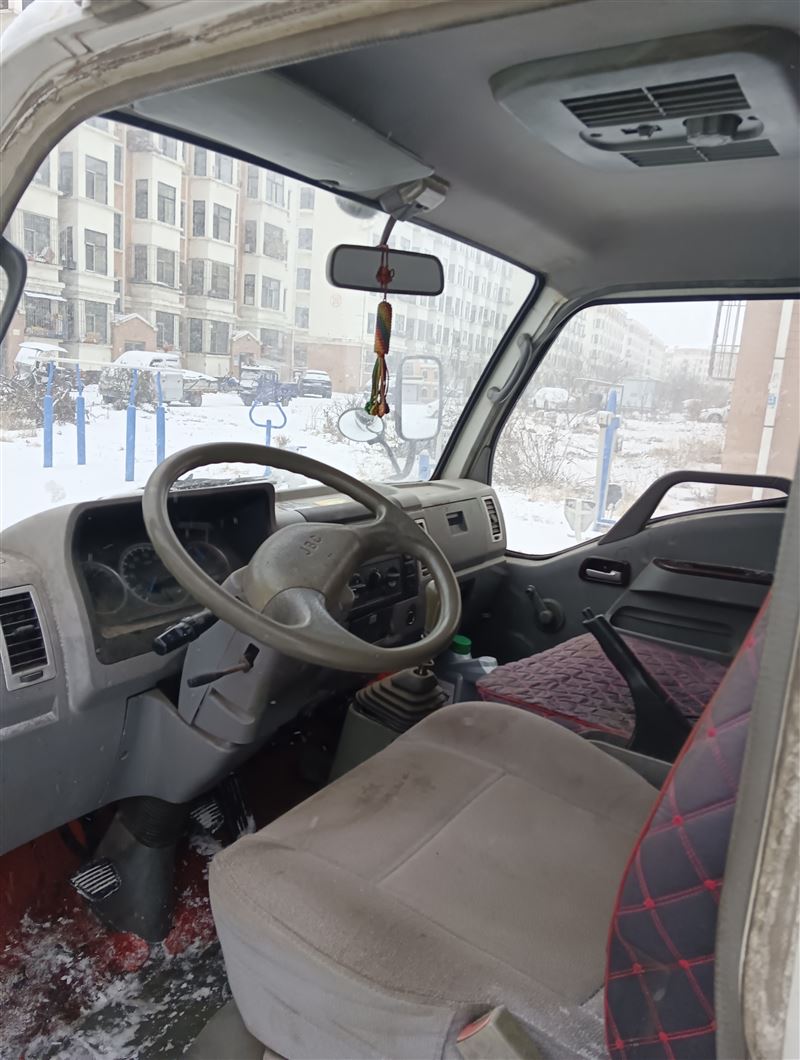 14年柴油4.2米箱货助力转向汽刹双胎