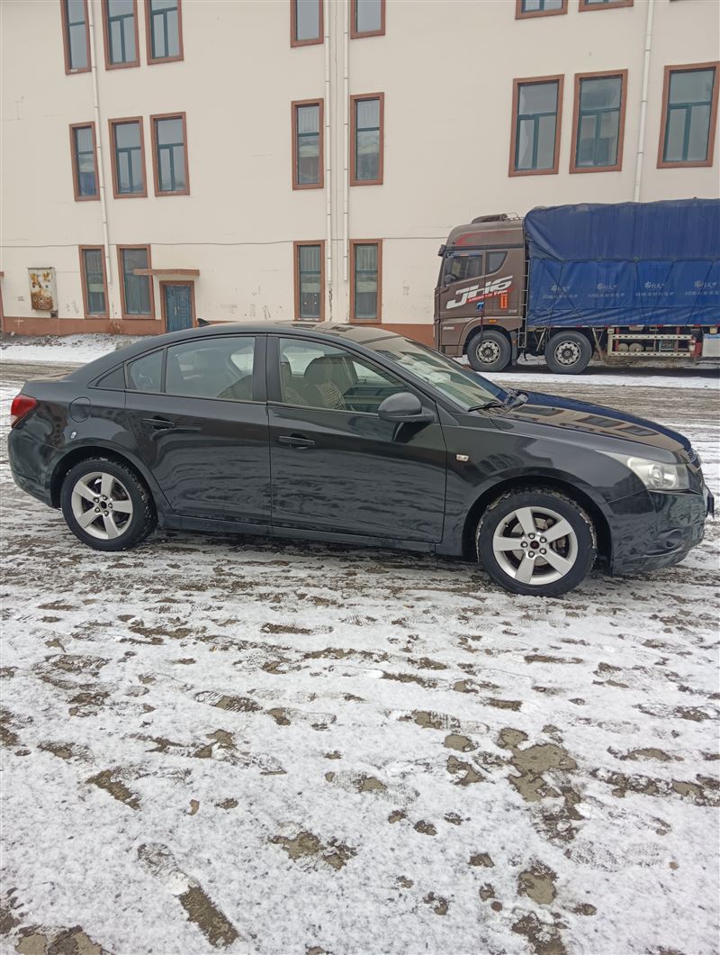 11年雪佛兰克鲁兹自动挡高配原值10万