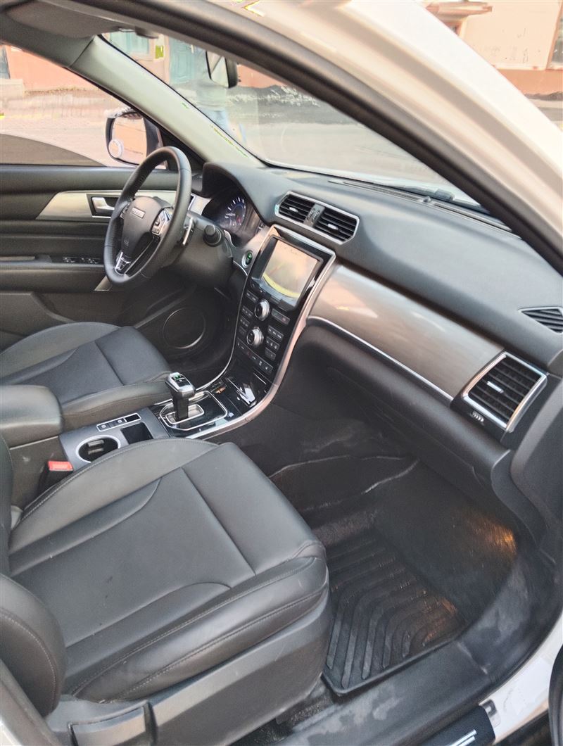 18年哈佛H2自动挡高配原值15万