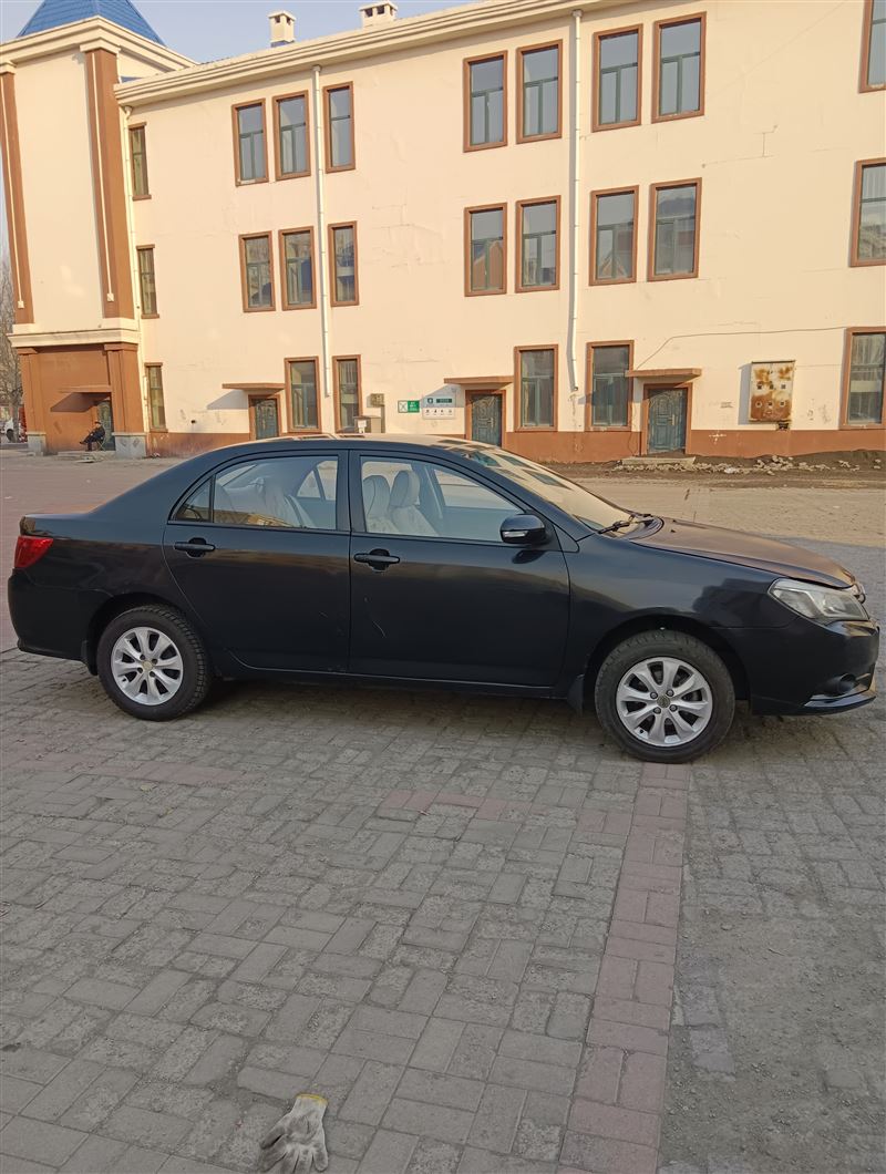 15年比亚迪f3手动高配新款