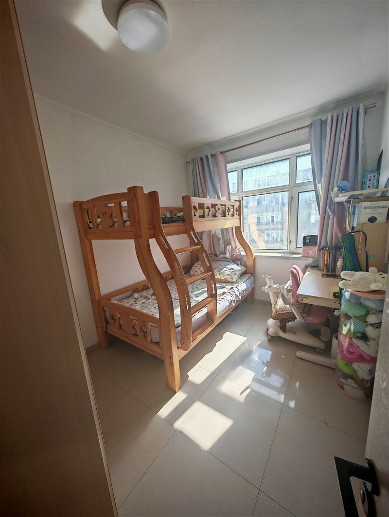 急售东方名苑七楼