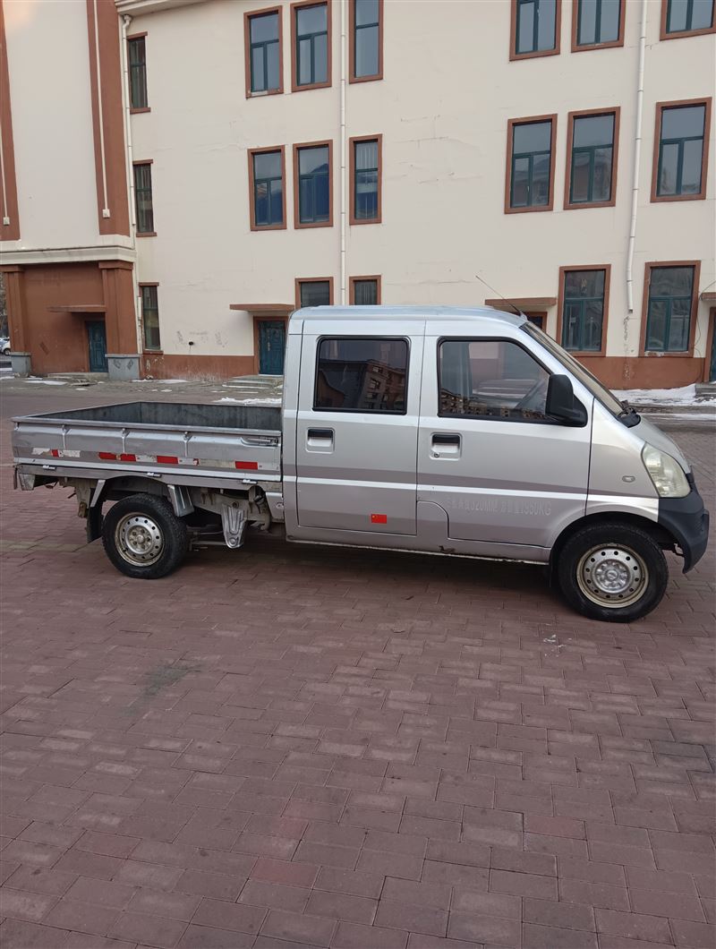 13年五菱双排货车小卡