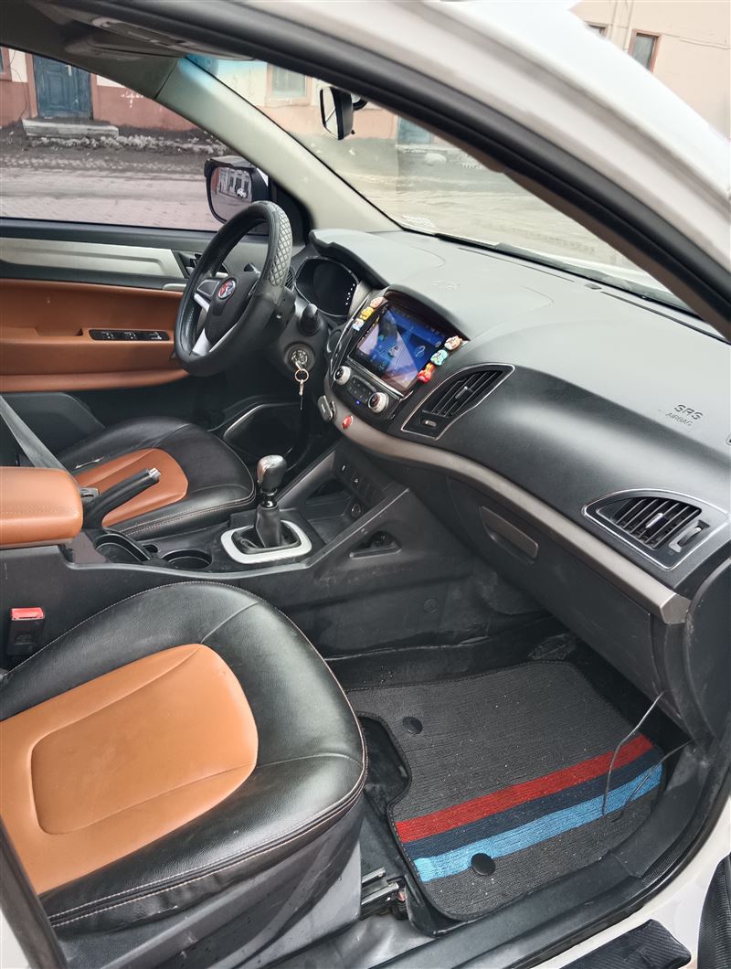 13年江淮瑞风s5手动高配6速原值12万