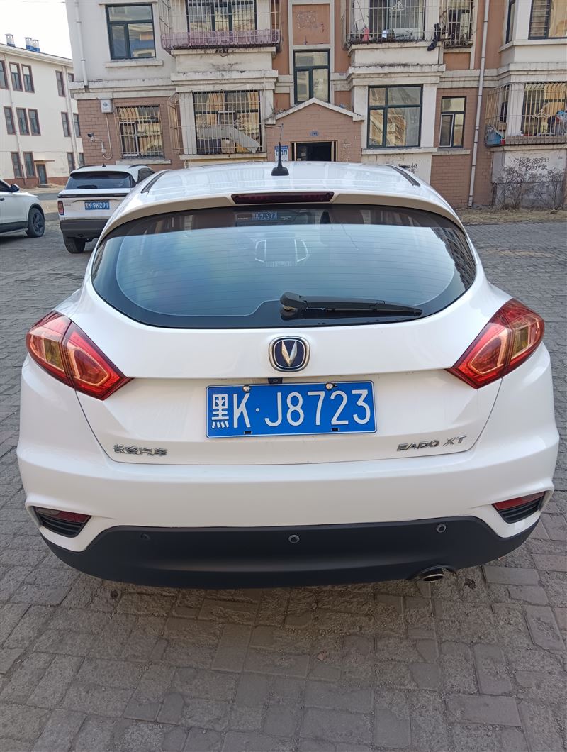 15年长安逸动xt手动高配