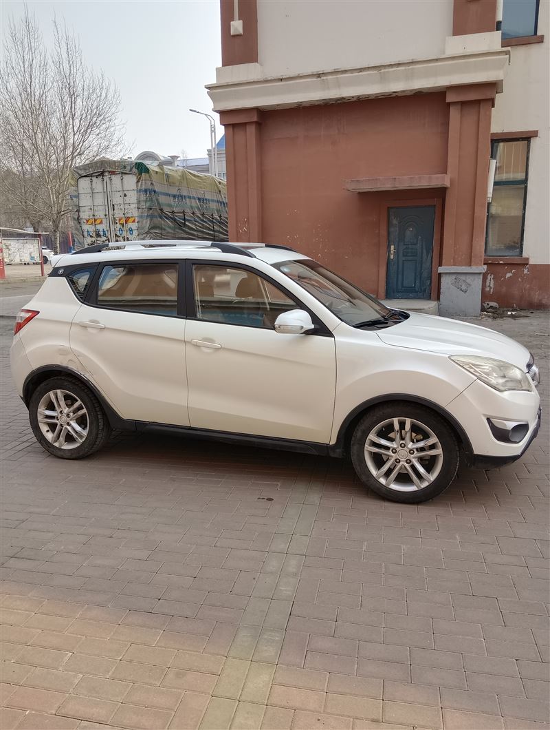 15年长安cs35手动高配