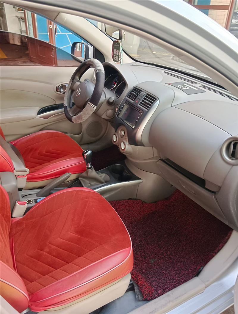 13年尼桑阳光手动高配