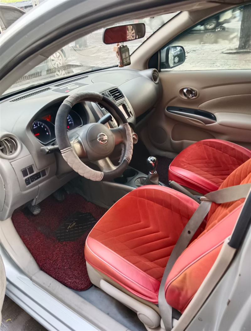 13年尼桑阳光手动高配