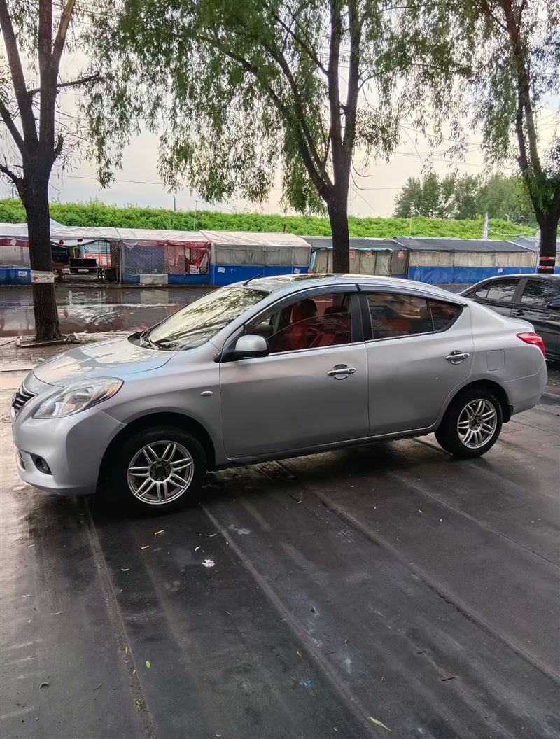 13年尼桑阳光手动高配