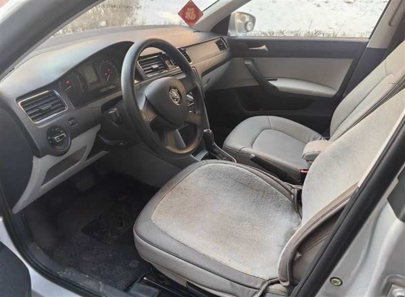 个人卖自动挡斯柯达昕锐