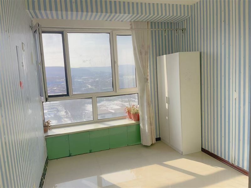 卖经典名居五楼