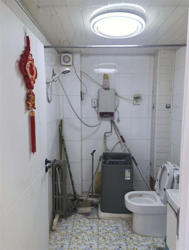 惠民小区4楼70平16.5万