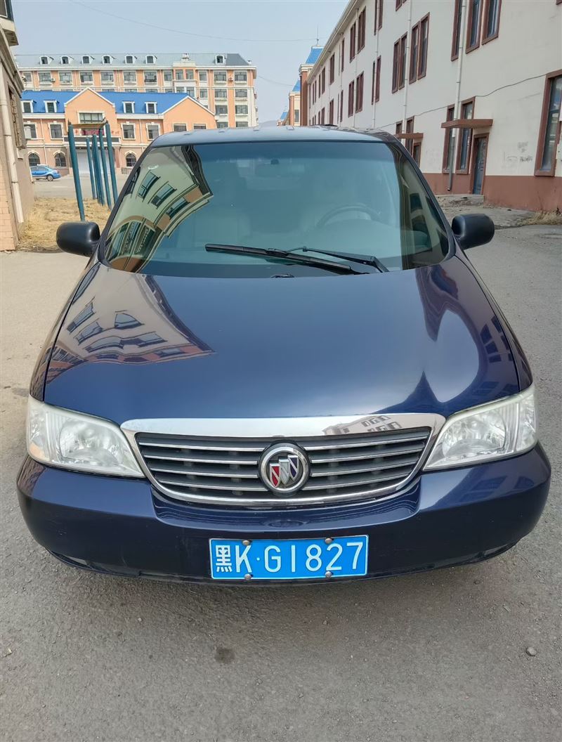 10年别克gL8自动挡7坐商务