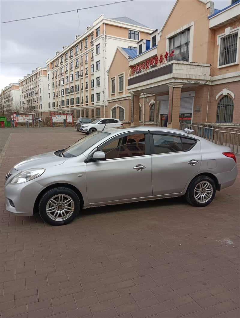 13年尼桑阳光手动高配