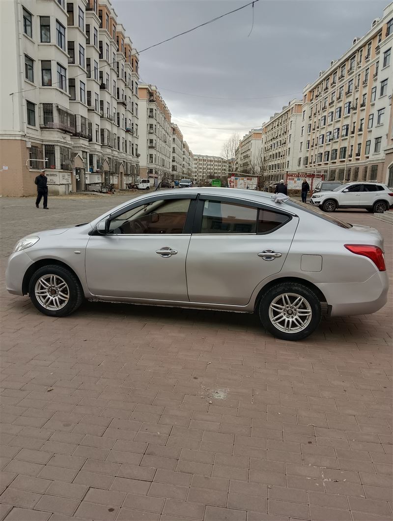 13年尼桑阳光手动高配