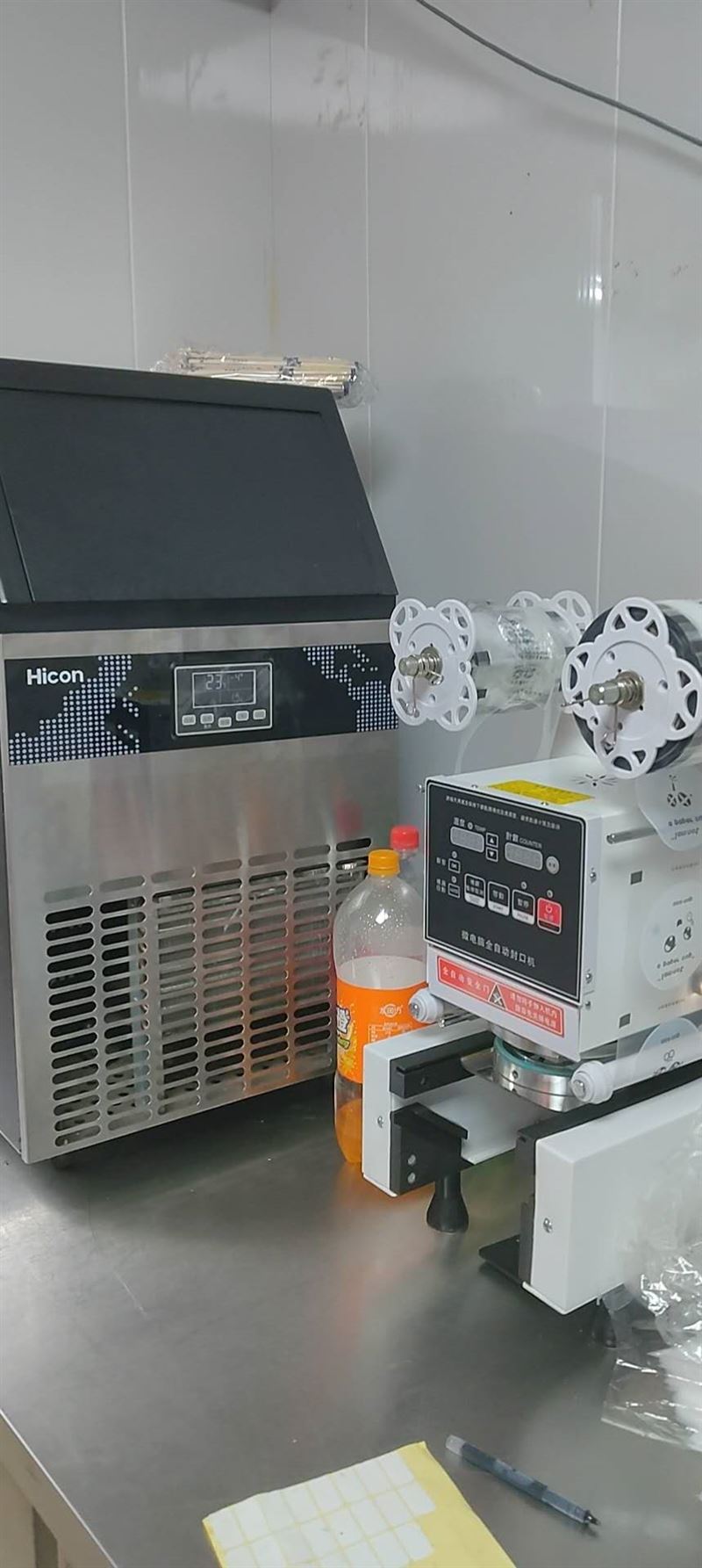 大学对面商圈店铺转让