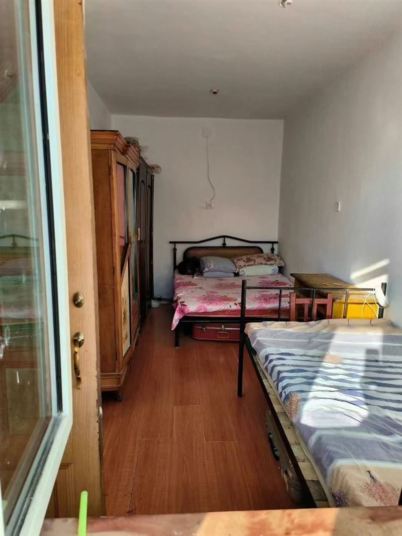 急卖九小九中学区房