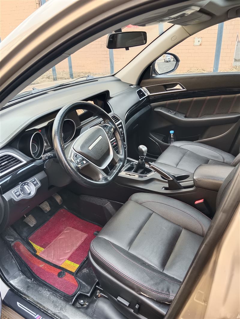 16年猎豹cs10手动高配原值12万