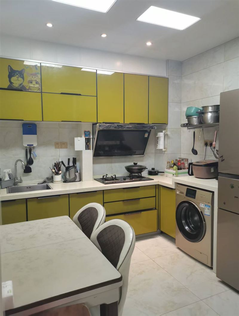 好房出售,电梯,适合当婚房或者年迈父母住。